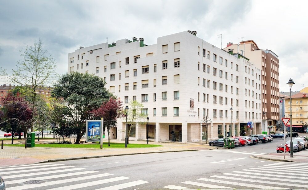 Фото Oca Villa de Avilés Hotel