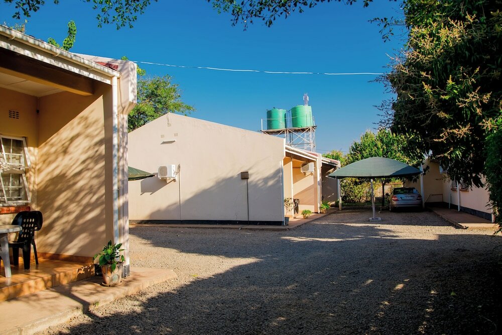 Фото Mosi-O-Tunya Executive Lodge