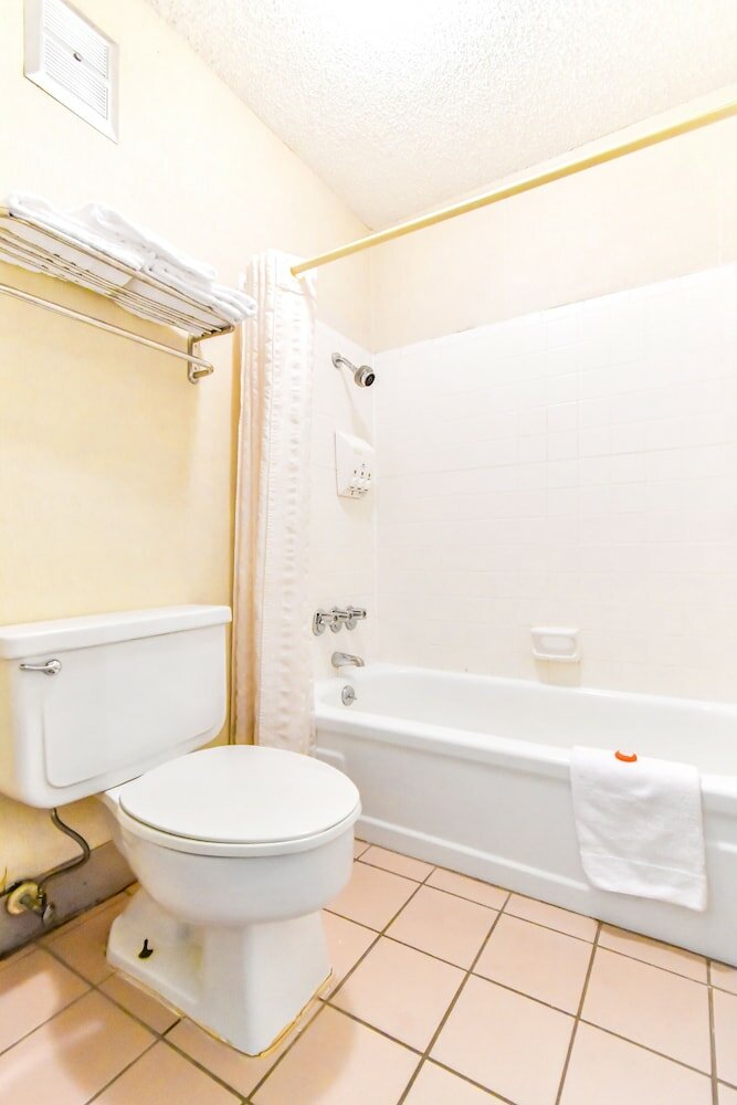 Фото Oyo Hotel Tyler Lindale