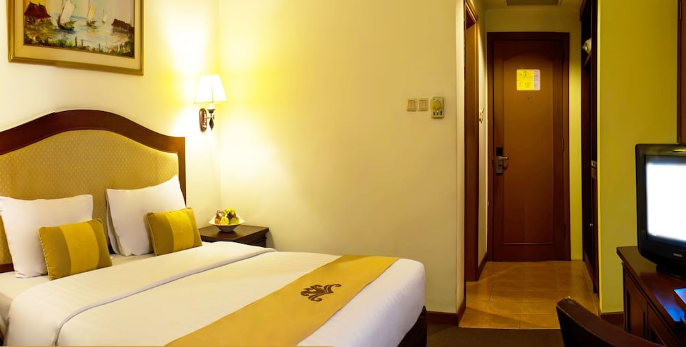 Фото Grand Pasundan Convention Hotel