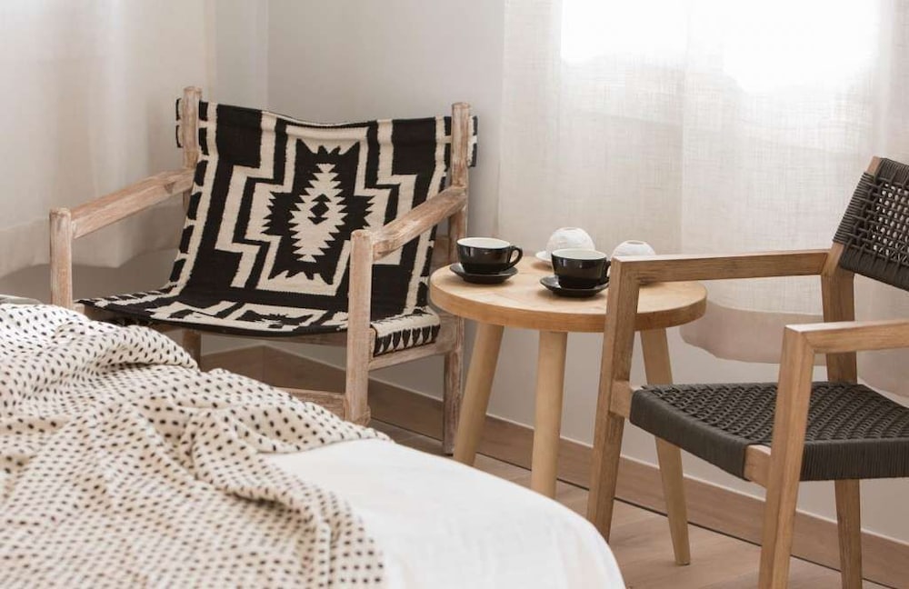 Фото Amymone Suites