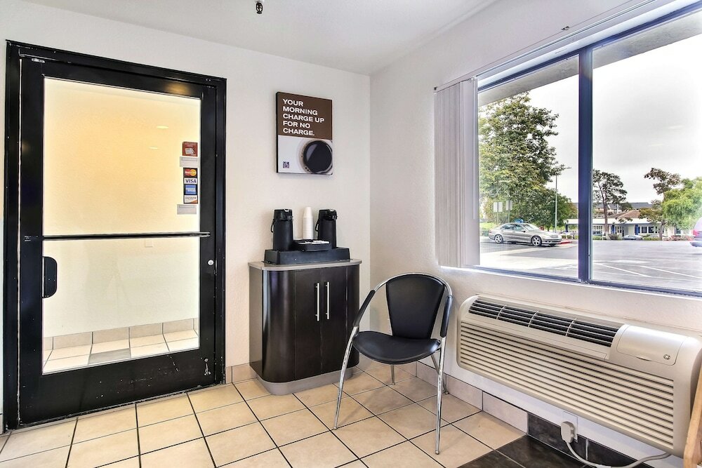 Фото Motel 6 Watsonville - Monterey Area