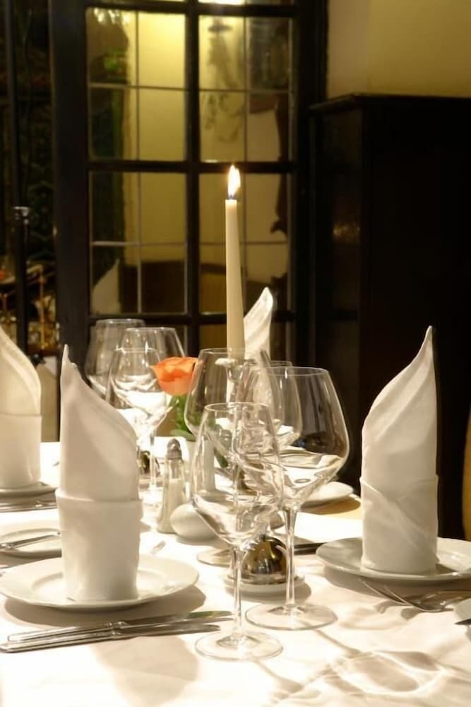 Фото Hotel Embassy