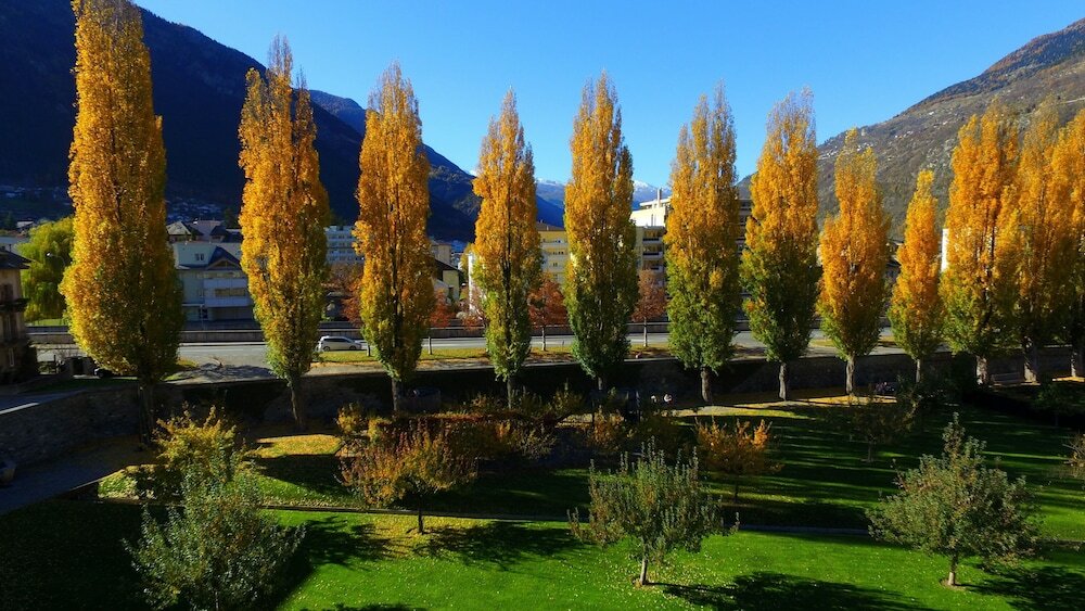 Фото Schlosshotel - Self Check-In Hotel am Schlosspark