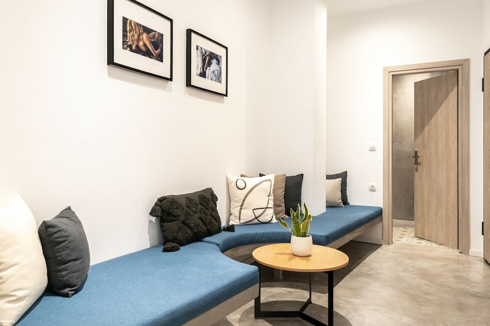 Фото Melo Athens