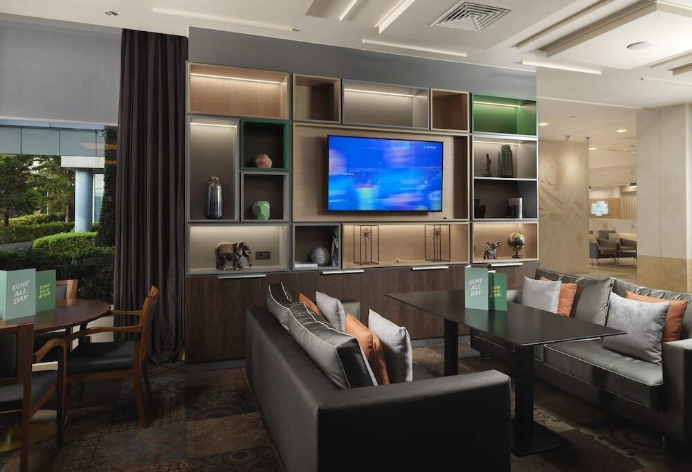 Фото Holiday Inn Athens Attica AV. Airport West, an Ihg Hotel