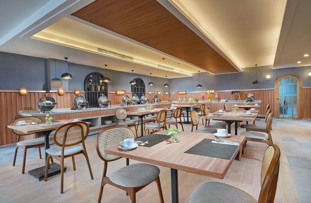 Фото Отель Aston Inn Jemursari