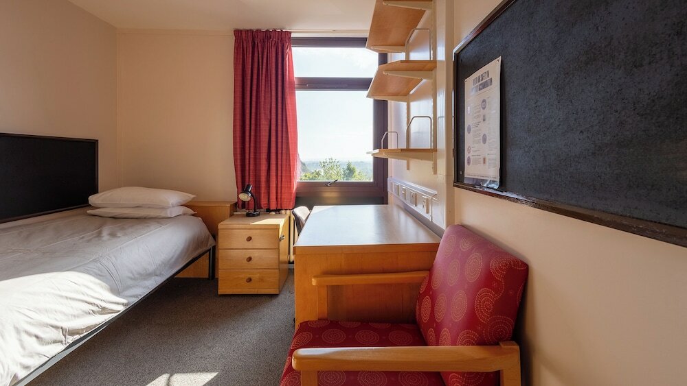 Фото Pollock Halls - Edinburgh First - Campus Accommodation