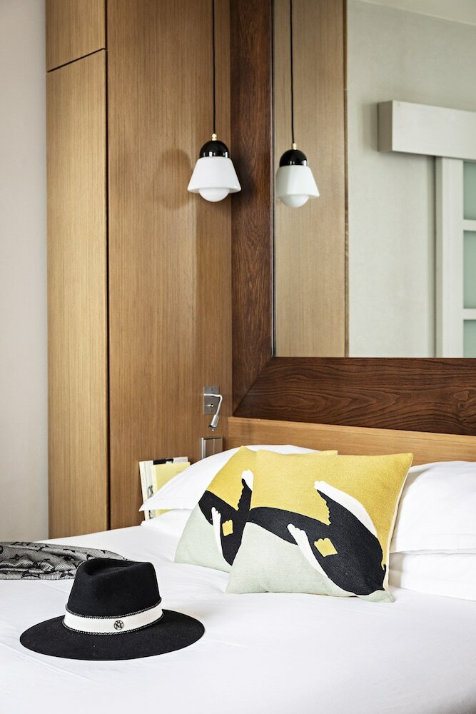 Фото Holiday Inn Paris Elysees