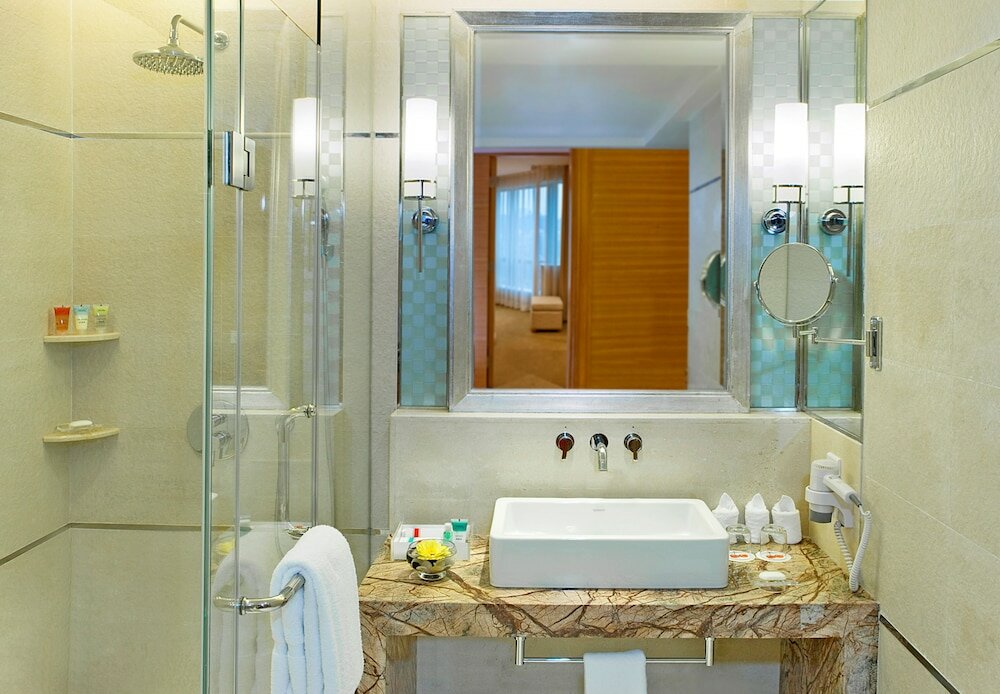 Фото Four Points by Sheraton Shenzhen