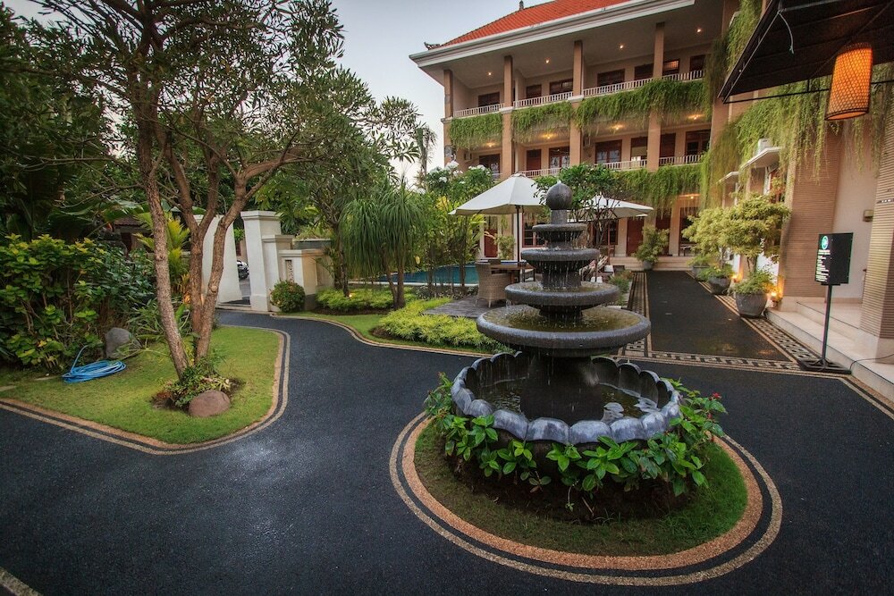 Фото отеля 2