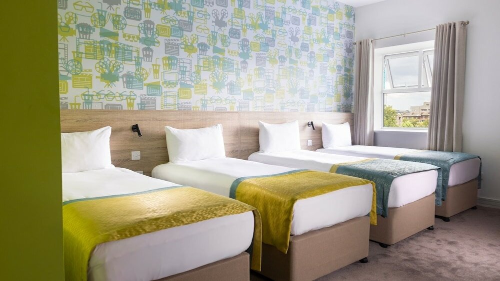 Фото Camden Deluxe Hotel