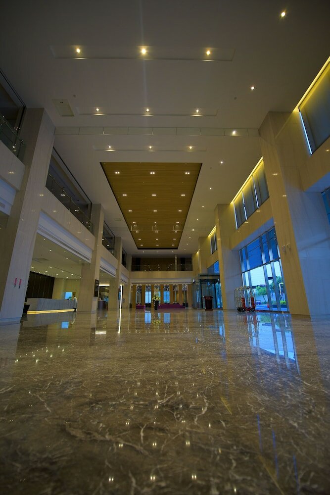 Фото Grand Royal Hotel