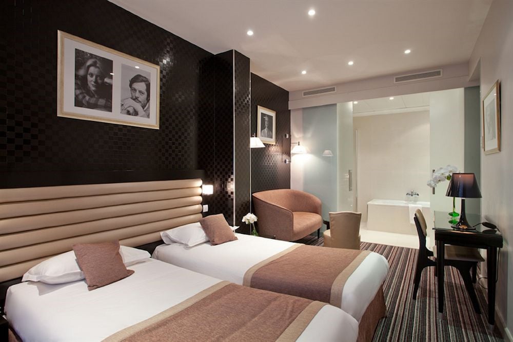 Фото отеля 1