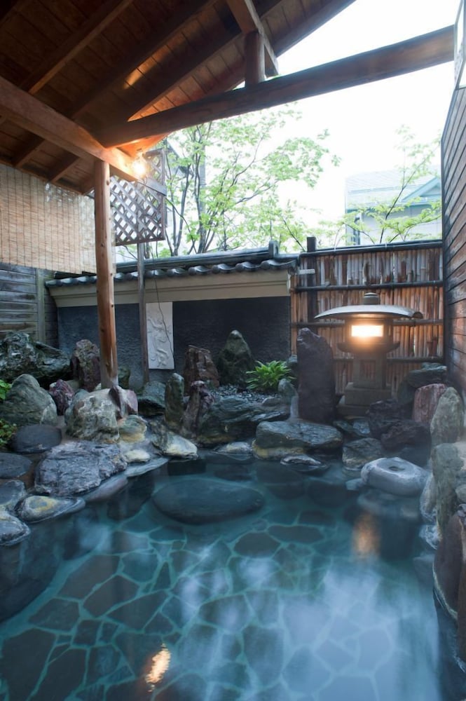 Фото Kusatsu Onsen Kiyoshigekan