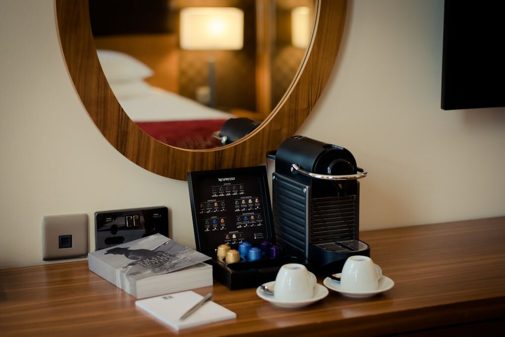 Фото Leopold Hotel