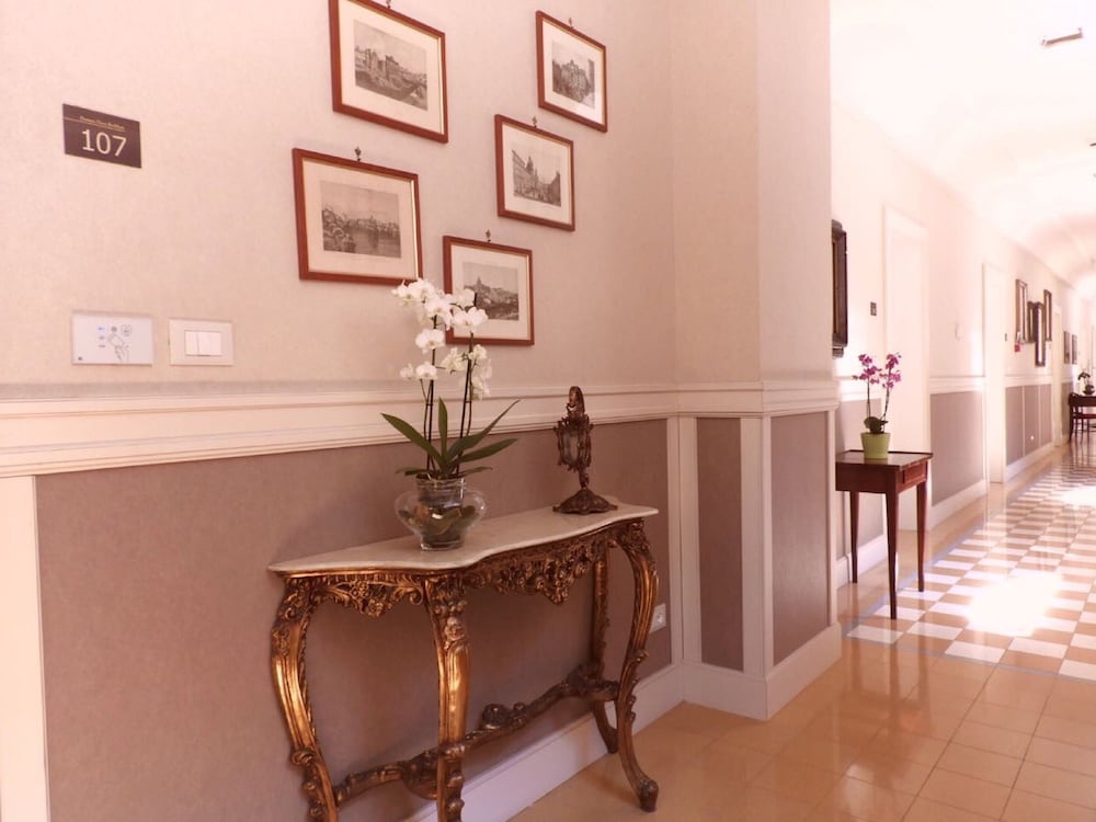 Фото Basilica Hotel