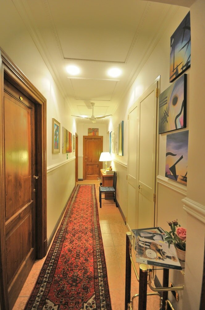 Фото Hotel Sweet Home