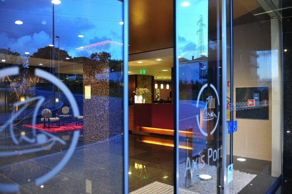 Фото Axis Porto Business & SPA Hotel