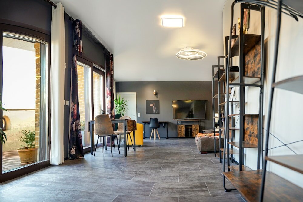 Фото Gwuni Mopera B u. B