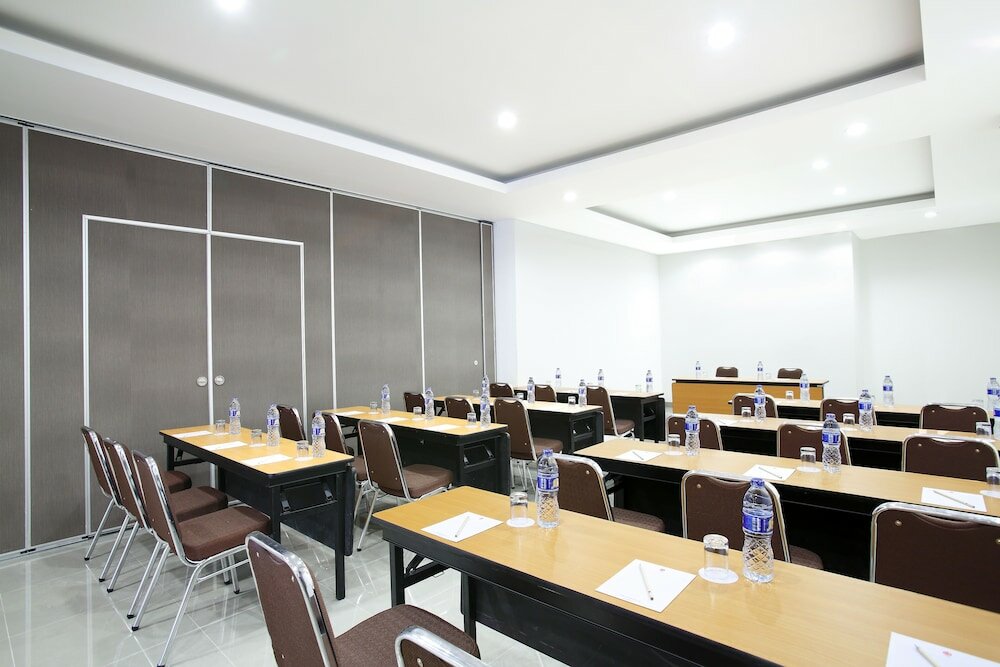 Фото Amaris Hotel Teuku Umar