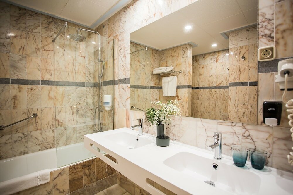 Фото Hotel II Virrey Palafox