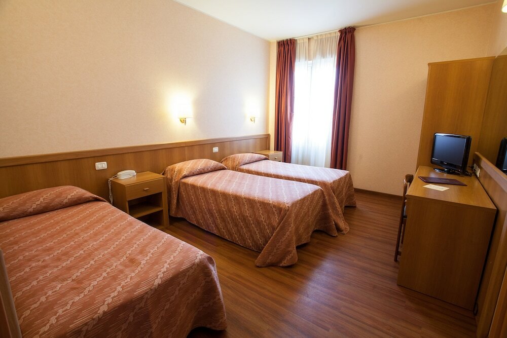 Фото Hotel Esperia