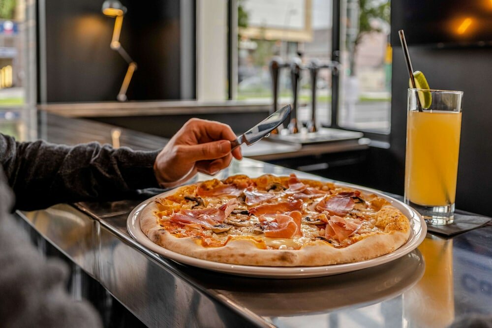 Фото Campanile Caen Centre Gare