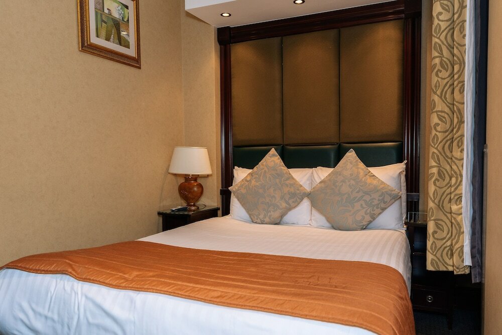 Фото The Premier Notting Hill