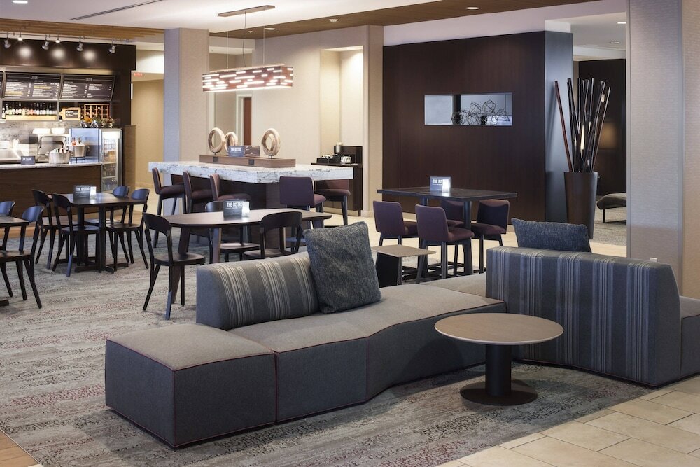 Фото Courtyard Phoenix Chandler/Fashion Center