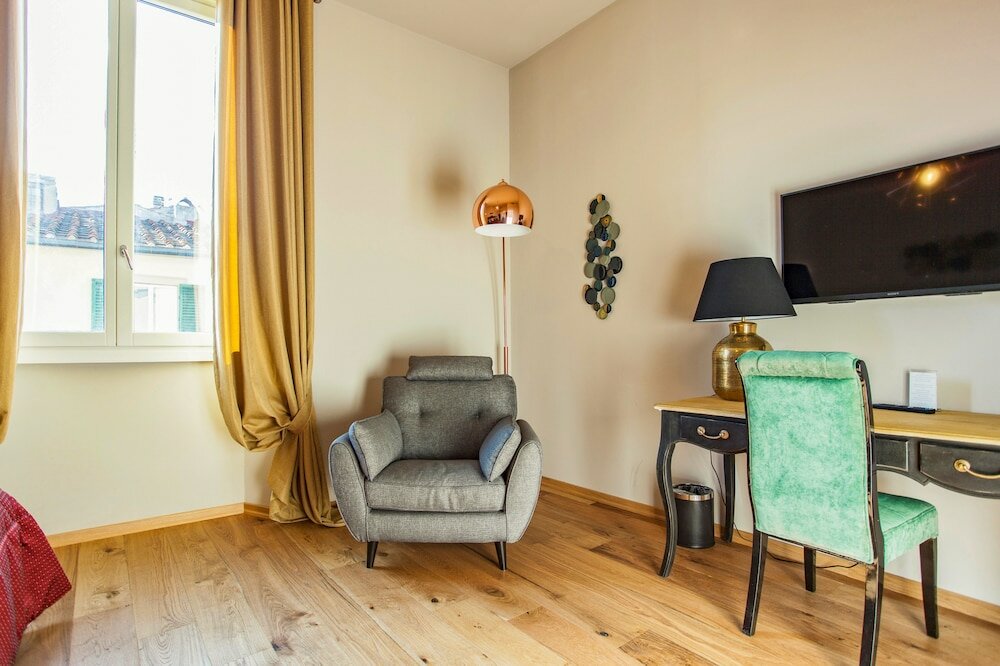 Фото Hotel St. James