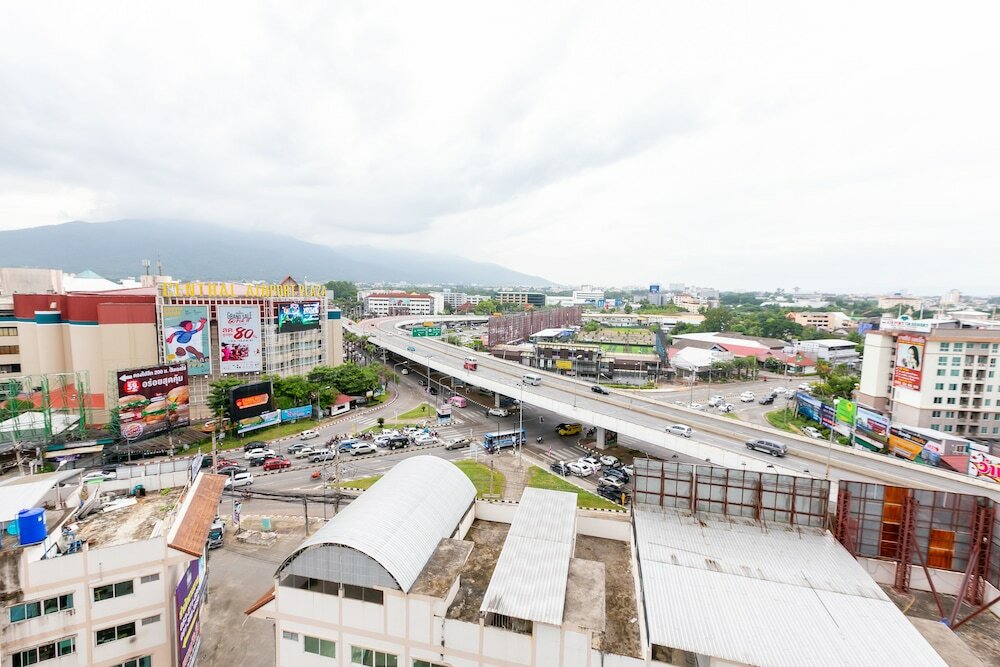 Фото Locals Prio ChiangMai Central Airport Plaza