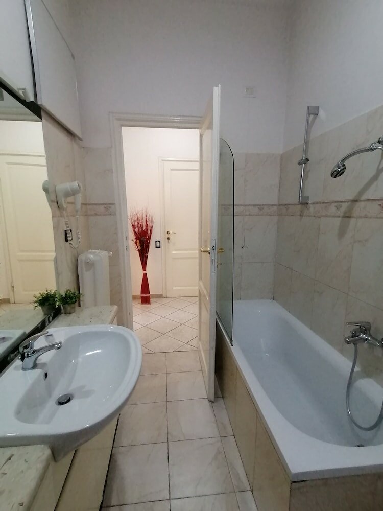 Фото Leone X Guest House