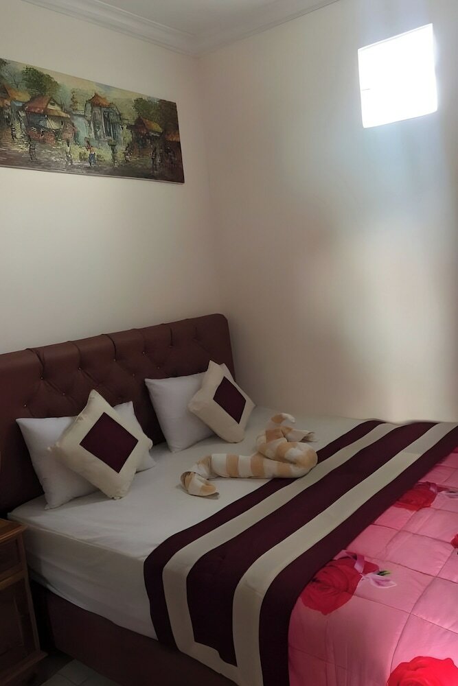 Фото Downtown Monkey Forest - Hostel