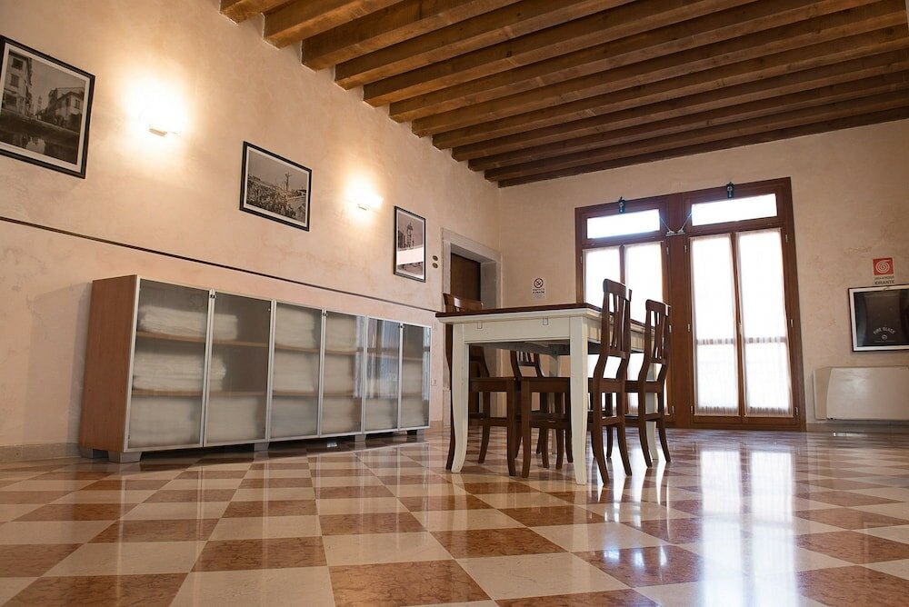 Фото Domus Clugiae