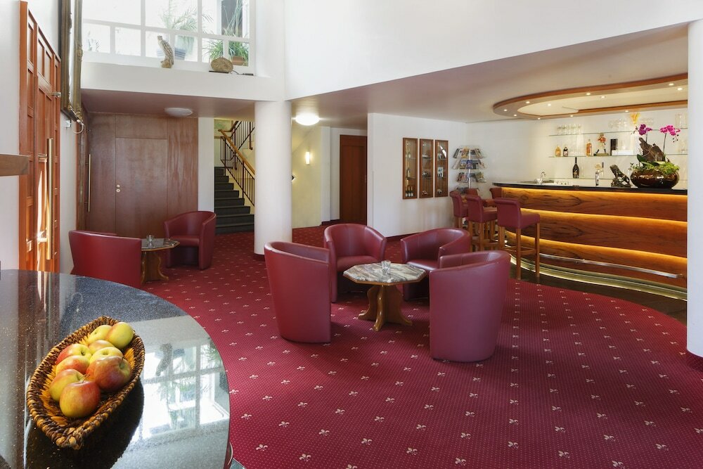 Фото Invite Hotel Löwen Freiburg