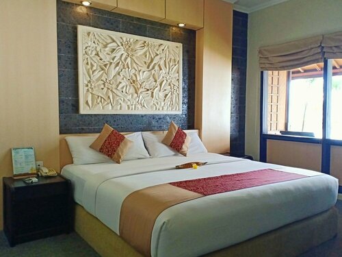 Внешний вид отеля Nugraha Lovina Seaview Resort & SPA в Калясеме, фото 5