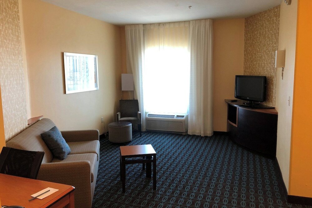 Фото Fairfield Inn & Suites Oklahoma City Airport