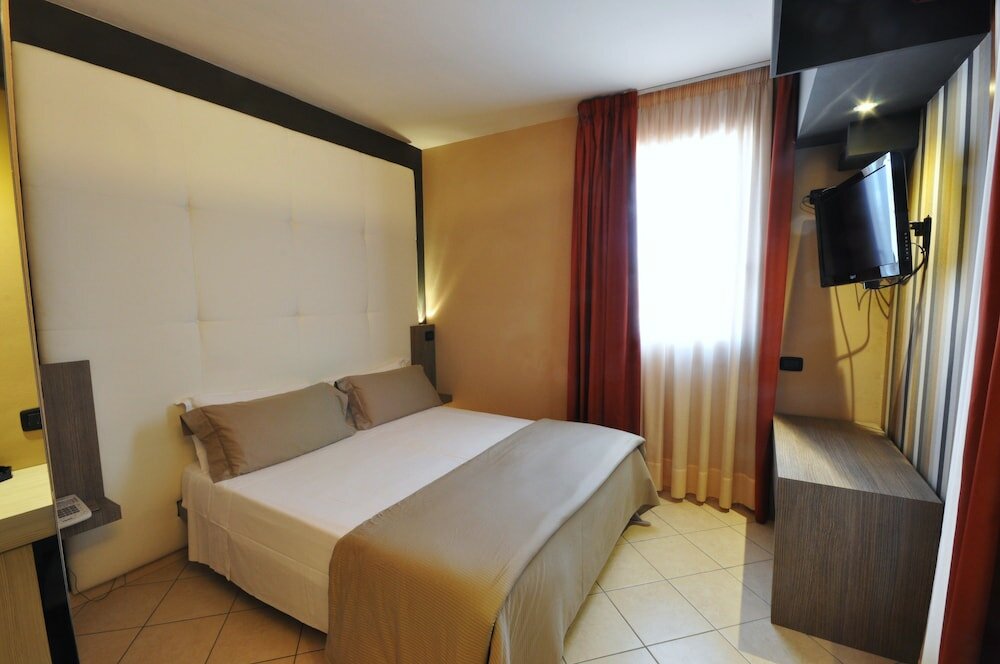 Фото Planet Hotel