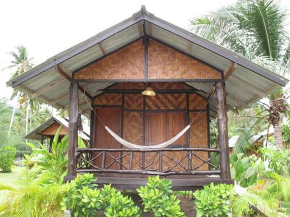 Фото Malibu Beach Bungalows