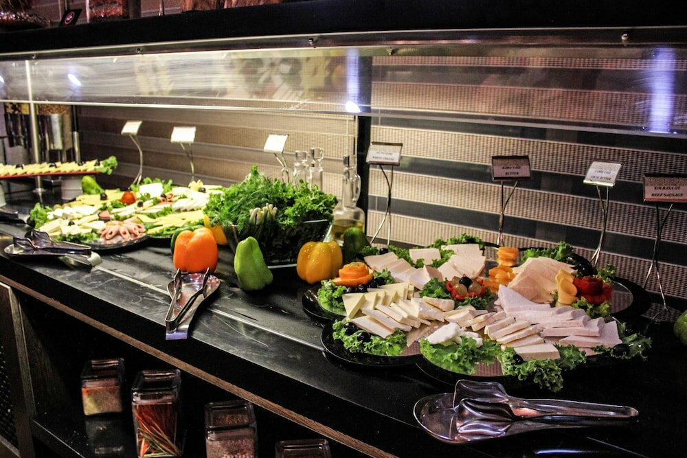 Фото Sheki Palace Hotel