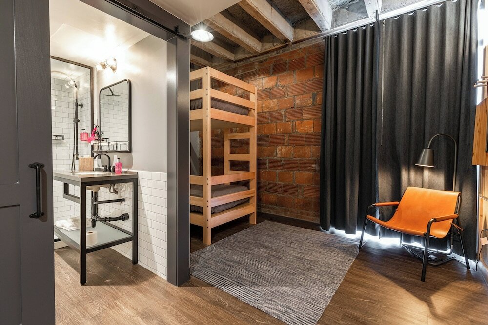 Фото Moxy Nashville Downtown