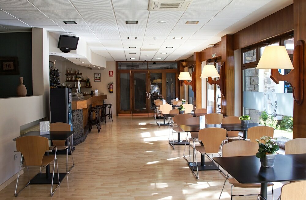 Фото Hotel Silken Ordesa