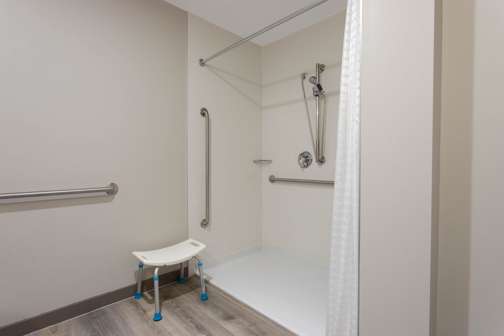 Фото Microtel Inn & Suites by Wyndham Portage La Prairie