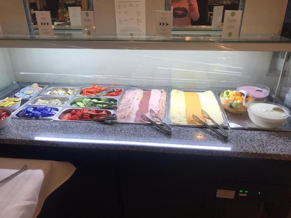 Фото Hotel Donaustadt Kagran