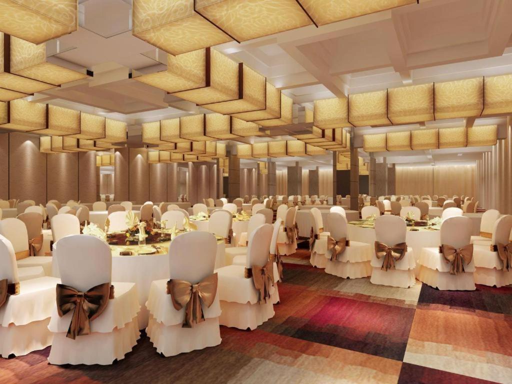 Фото Zijingang International