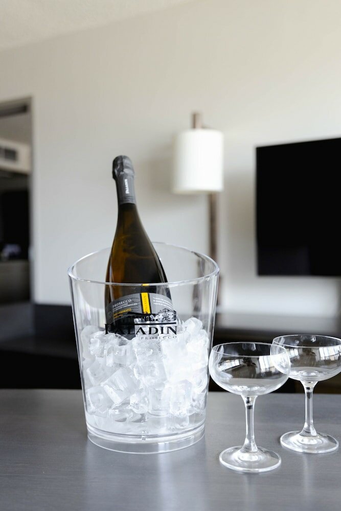 Фото Calgary Marriott Downtown Hotel