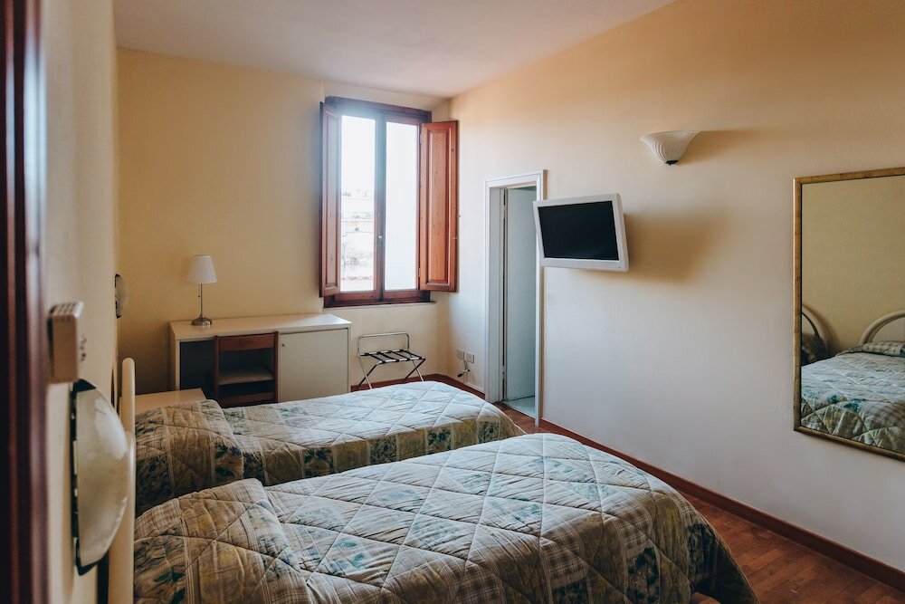 Фото Hotel Savoia E Campana