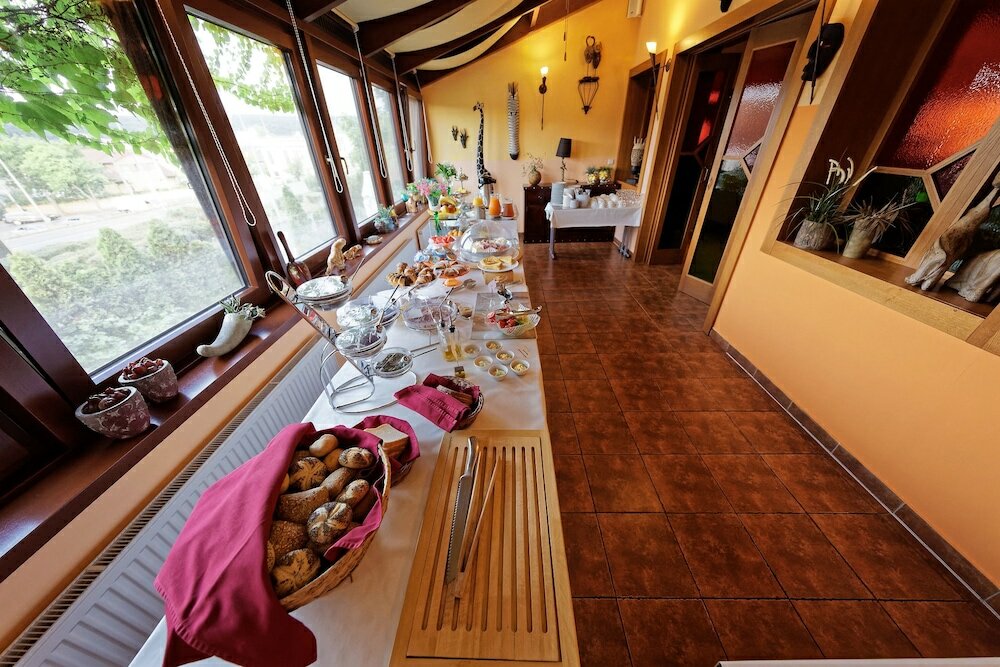 Фото Hotel Max Inn