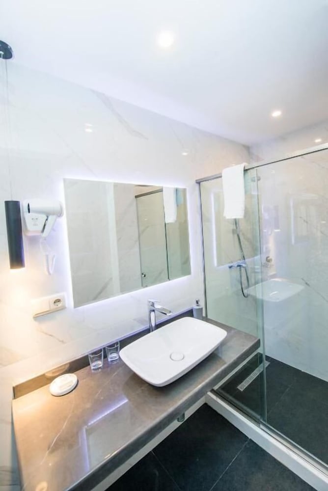 Фото Отель Just Inn Tbilisi